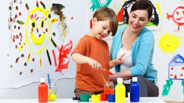 7 Teknik Mendidik Anak Usia Dini yang Membuat Mereka Lebih Kreatif