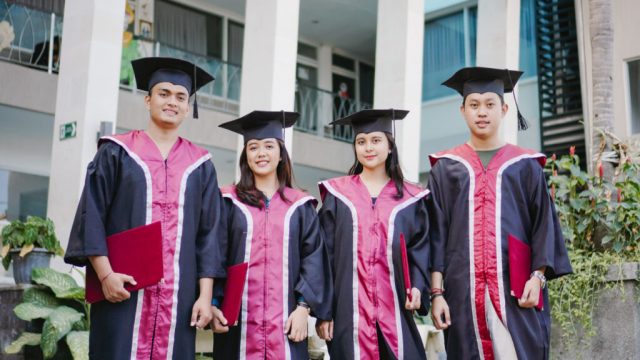 6 Universitas di Bali yang Jadi Pilihan Populer Mahasiswa Macam Daerah